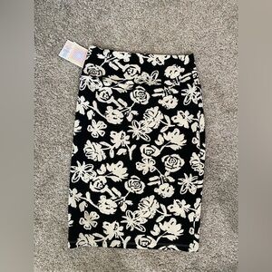 LuLaRoe Black and White Floral Pencil Skirt